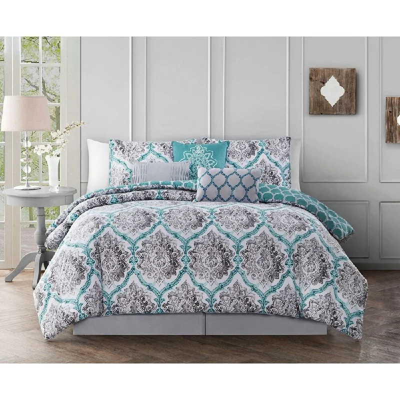 Goose down comforters known for their superior quality and insulationAvondale Manor Notting Hill 7-piece Comforter Set