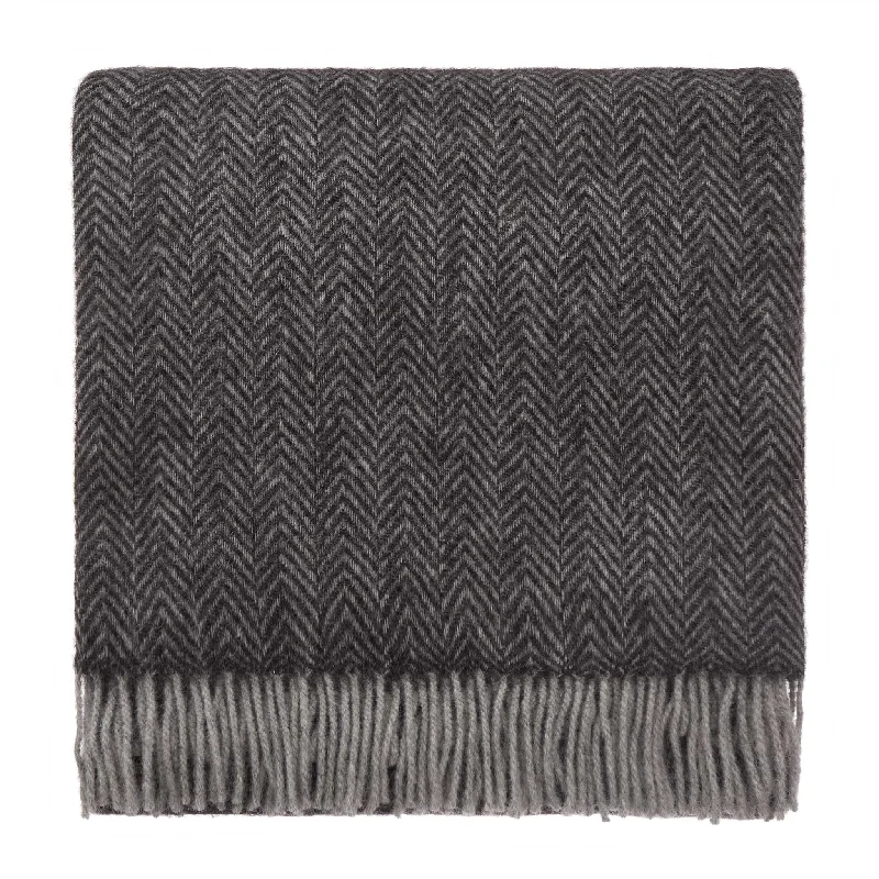 Alpaca wool blankets for a hypoallergenic and warm optionGotland Sheri Blanket [Charcoal/Grey]