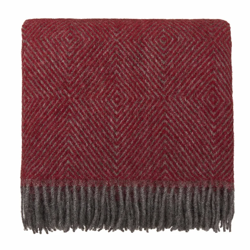 Rayon from bamboo blankets for a silky and breathable feelGotland Dia Wool Blanket [Red/Grey]