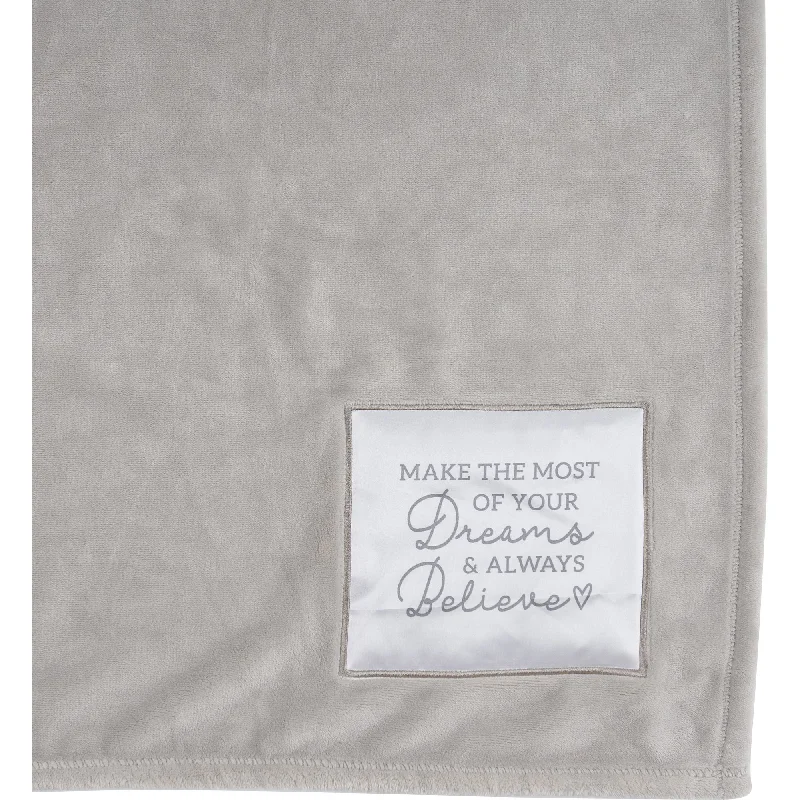 Linen blankets with a rustic and textured lookDream 50" x 60" Royal Plush Blanket