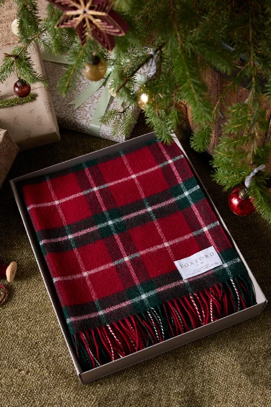 Cotton blankets for breathability and a lightweight feelFoxford Ashford Green Check Lambswool Throw