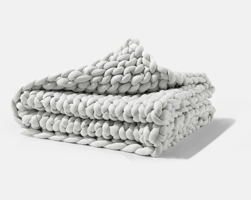 Recycled polyester blankets for an eco - conscious optionGravity Chunky Knit Blanket