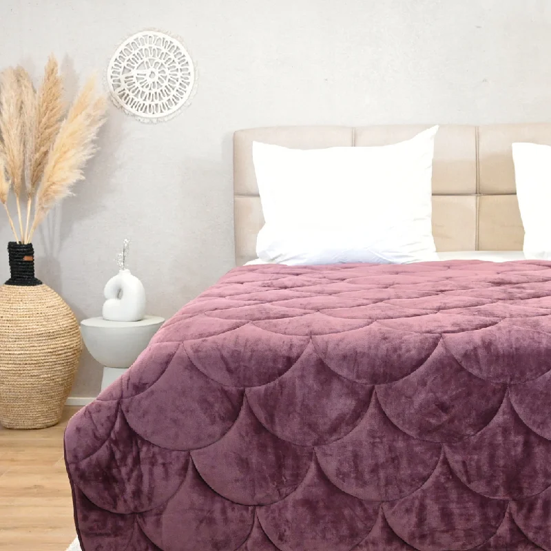 Boho - style duvet covers with vibrant colors and ethnic patternsHappyDuvet - Velvet - Huckleberry - All season Coverless duvet