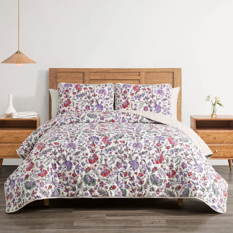 King - size comforters to fit large king - sized beds perfectlyKellan Quilt Set