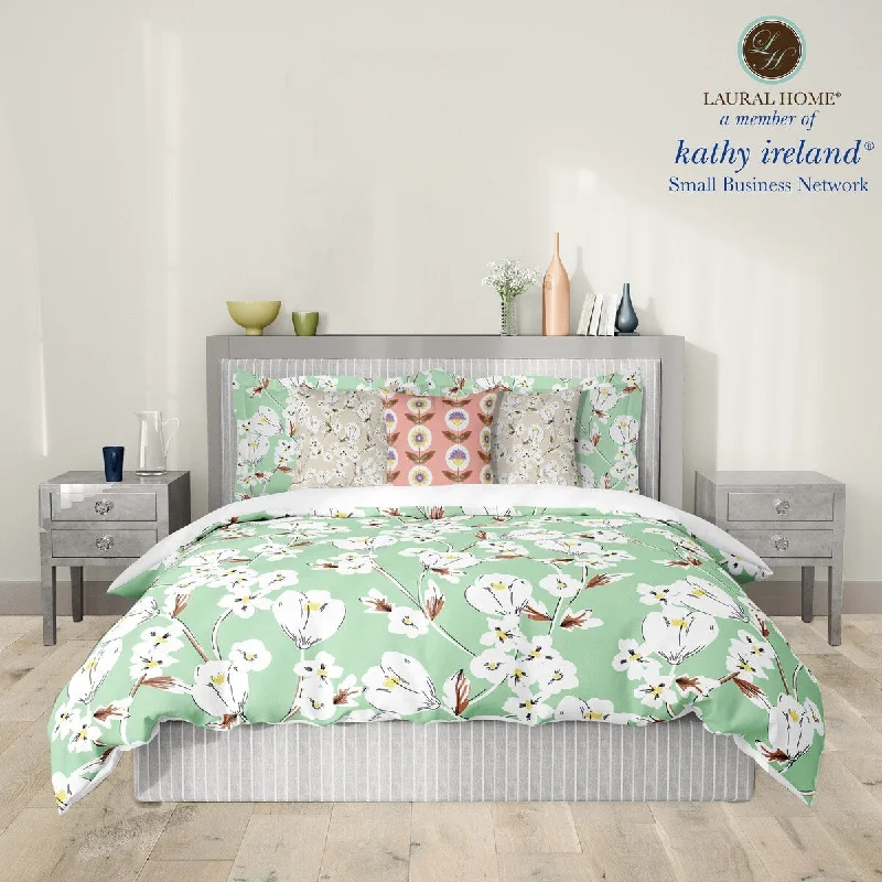 Latex - filled comforters with a bouncy texture and good supportLaural Home kathy ireland® Small Business Network Member Retro Floral Mint Queen Comforter - Full - Queen