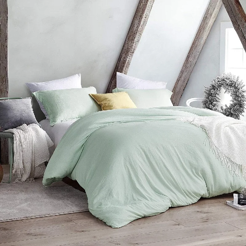 Latex - filled comforters with a bouncy texture and good supportNatural Loft Oversized Comforter Set - Hint of Mint