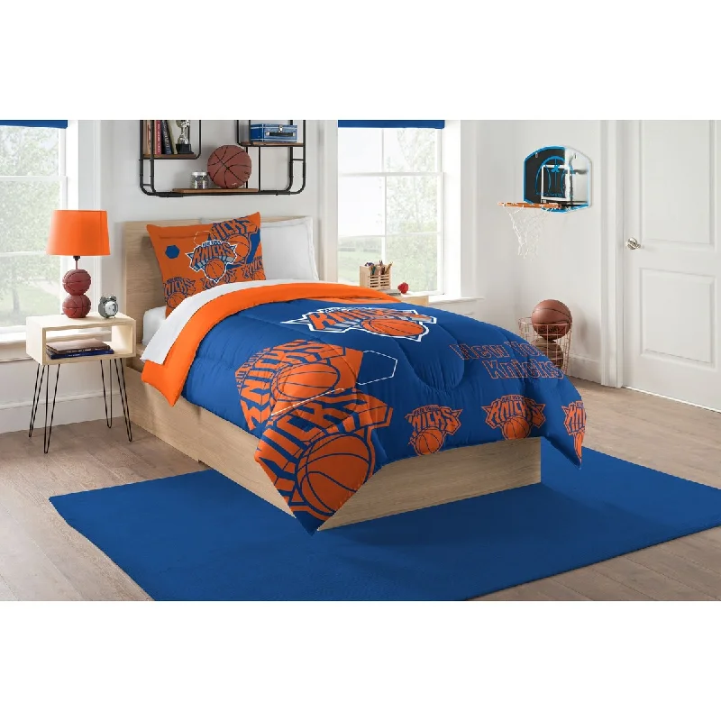 Duck down comforters with a softer feel and good warmth retentionNBA 862 Knicks Hexagon Twin Comforter Set