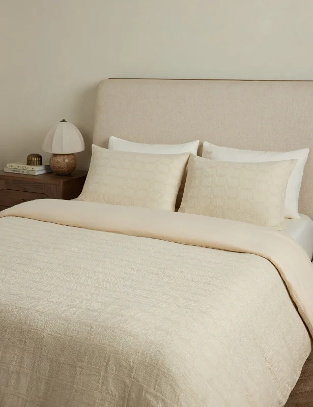 Polyester duvet covers with durability and colorfastnessOike Linen Duvet Cover by DISC Interiors