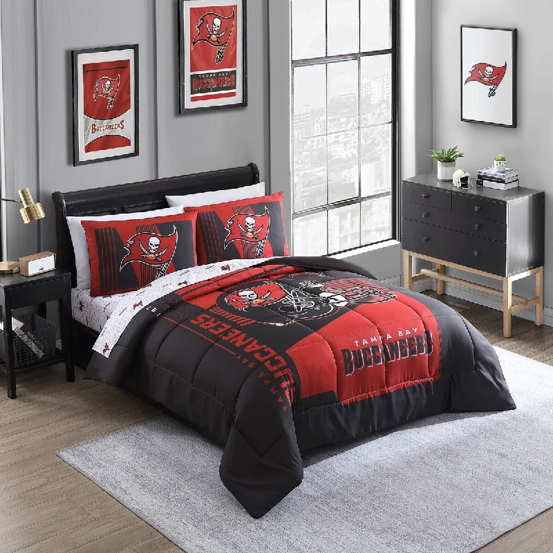 Queen - size comforters for standard queen - sized mattressesTampa Bay Buccaneers NFL Licensed "Status" Bed In A Bag Comforter & Sheet Set