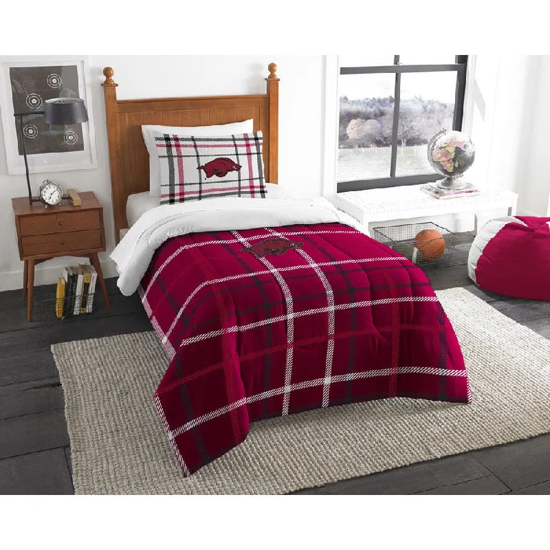 Full - size comforters suitable for full - sized beds in guest rooms or small bedroomsThe Northwest Company COL 835 Arkansas Twin Comforter Set