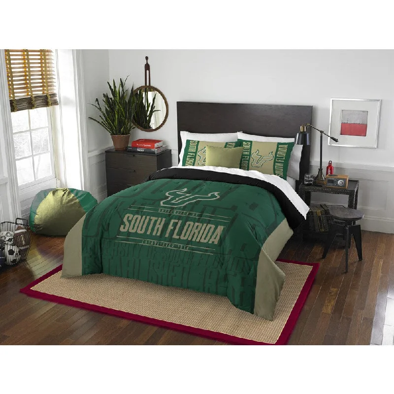 Cotton - filled comforters for a breathable and natural sleep experienceThe Northwest Company COL South Florida Modern Take Green Full/Queen 3-piece Comforter Set