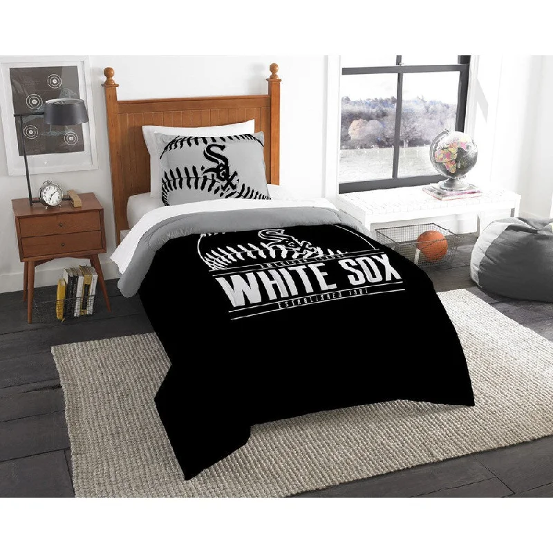 Silk - filled comforters for a luxurious and smooth touchThe Northwest Company MLB Chicago White Sox Grandslam Twin 2-piece Comforter Set