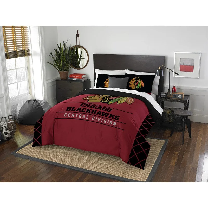 Goose down comforters known for their superior quality and insulationThe Northwest Company NHL Chicago Blackhawks Draft Red and Black Full/Queen 3-piece Comforter Set